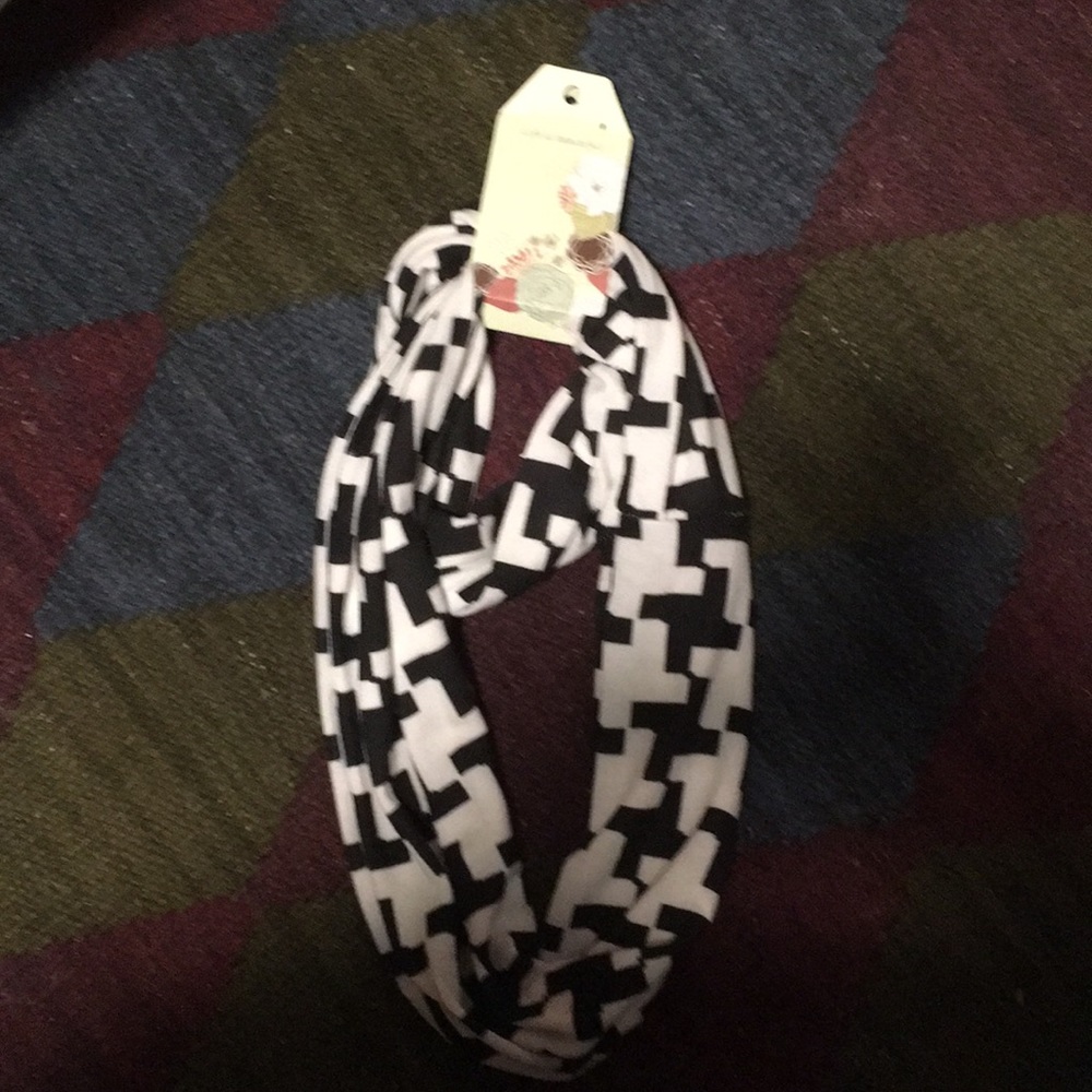 Infinity scarf - brand new!